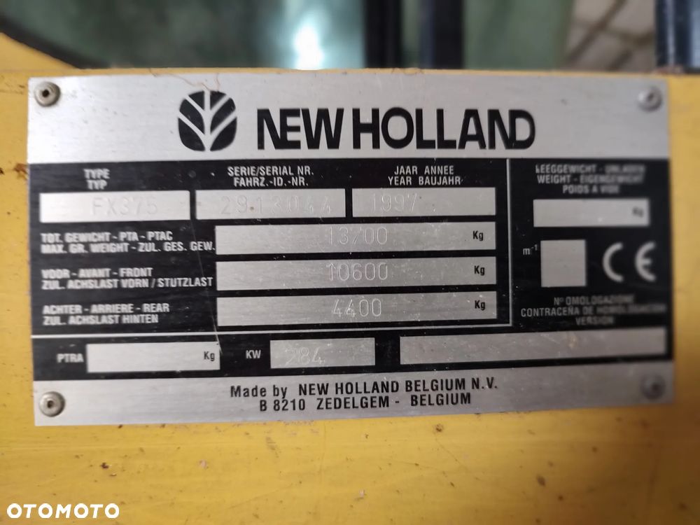 New Holland FX375 - 1