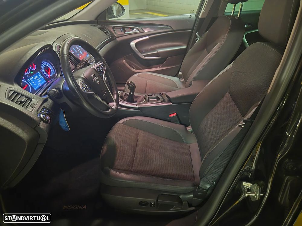 Opel Insignia Sports Tourer 1.6 ECOTEC Exclusive - 25