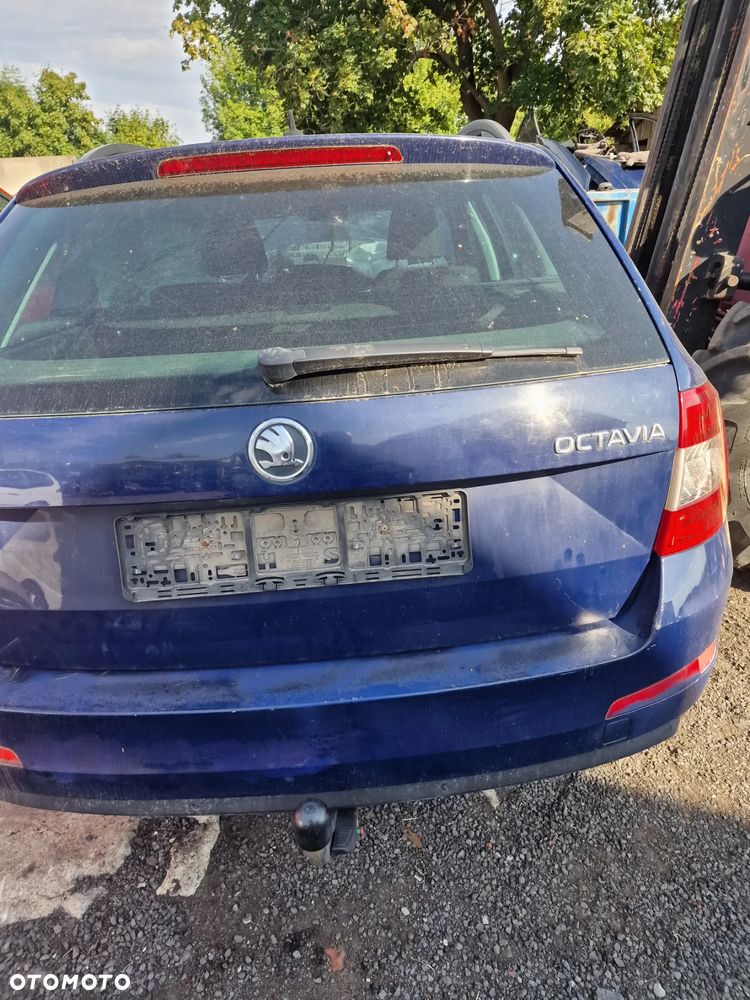 Klapa  tył skoda  octavia  III  kombi  kolorze  LF5A - 1