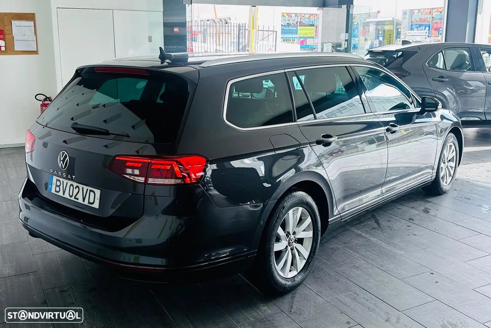 VW Passat 2.0 TDI Elegance DSG - 3