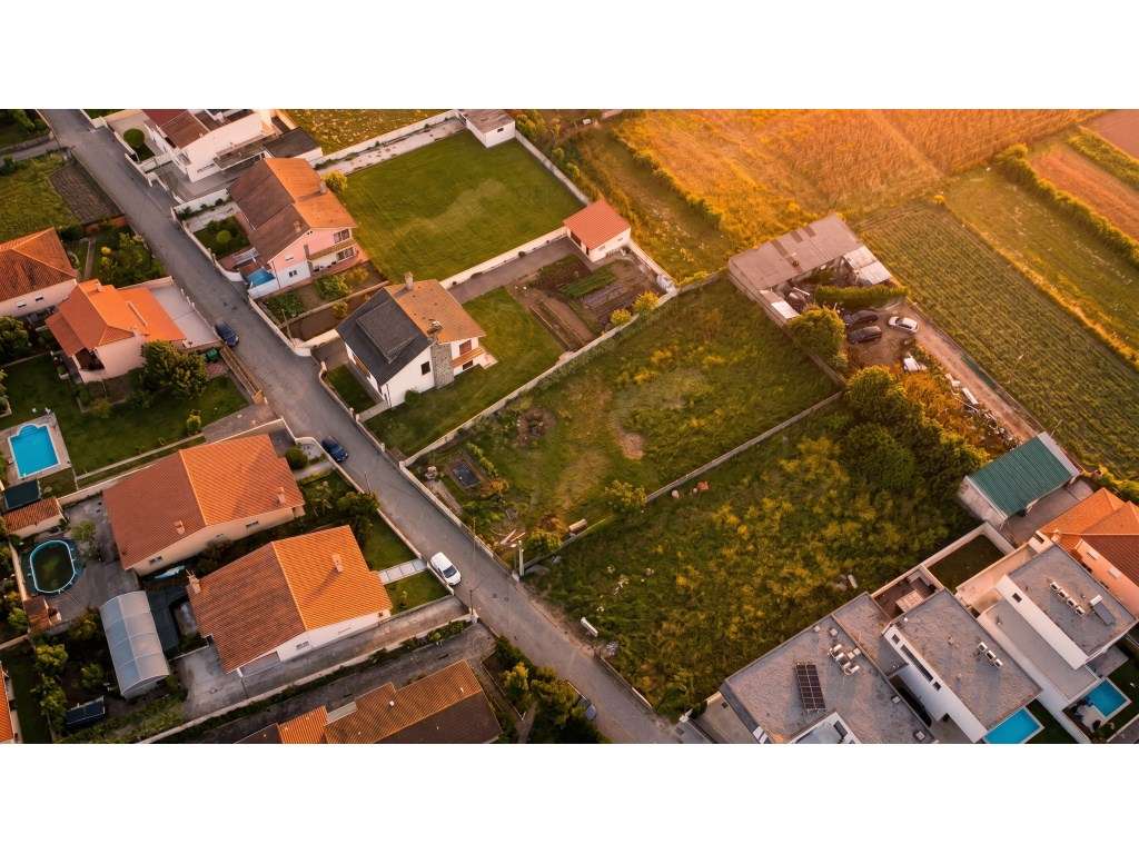 Terreno urbano para construção em Gandra, Esposende - Grande imagem: 2/4