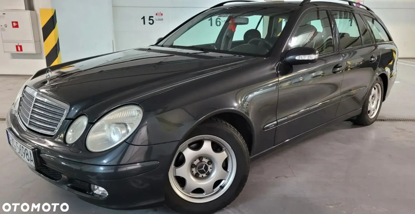 Mercedes-Benz Klasa E 200 T Kompressor Automatik Classic - 38