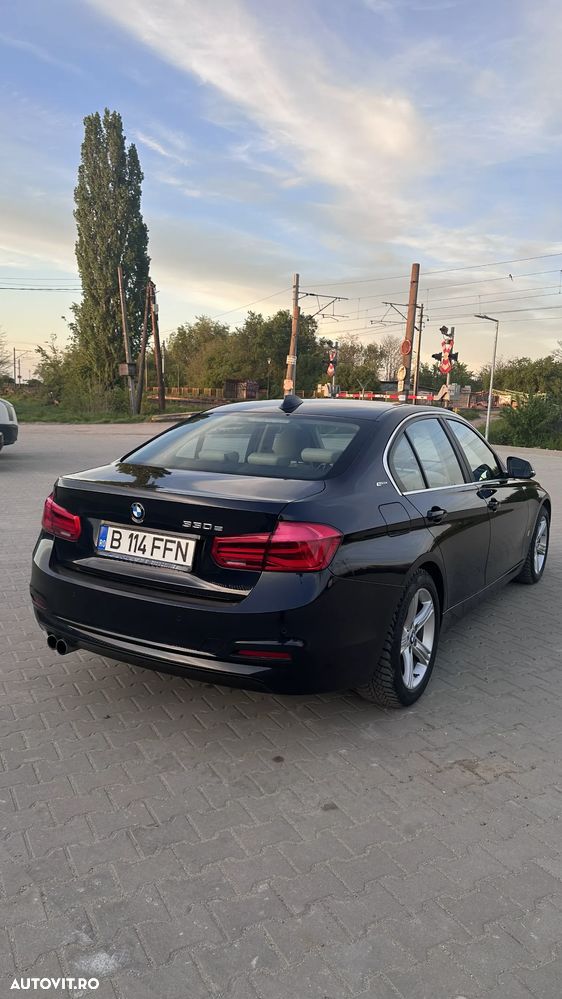 BMW Seria 3 330e iPerformance Advantage - 5