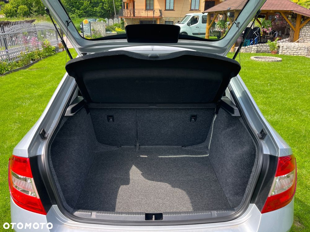 Skoda RAPID 1.2 TSI Edition - 11