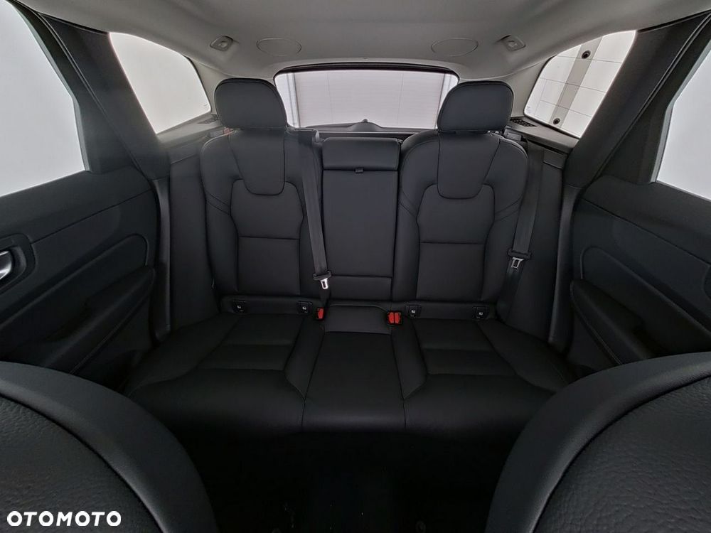 Volvo XC 60 B5 B AWD Ultra Dark - 7