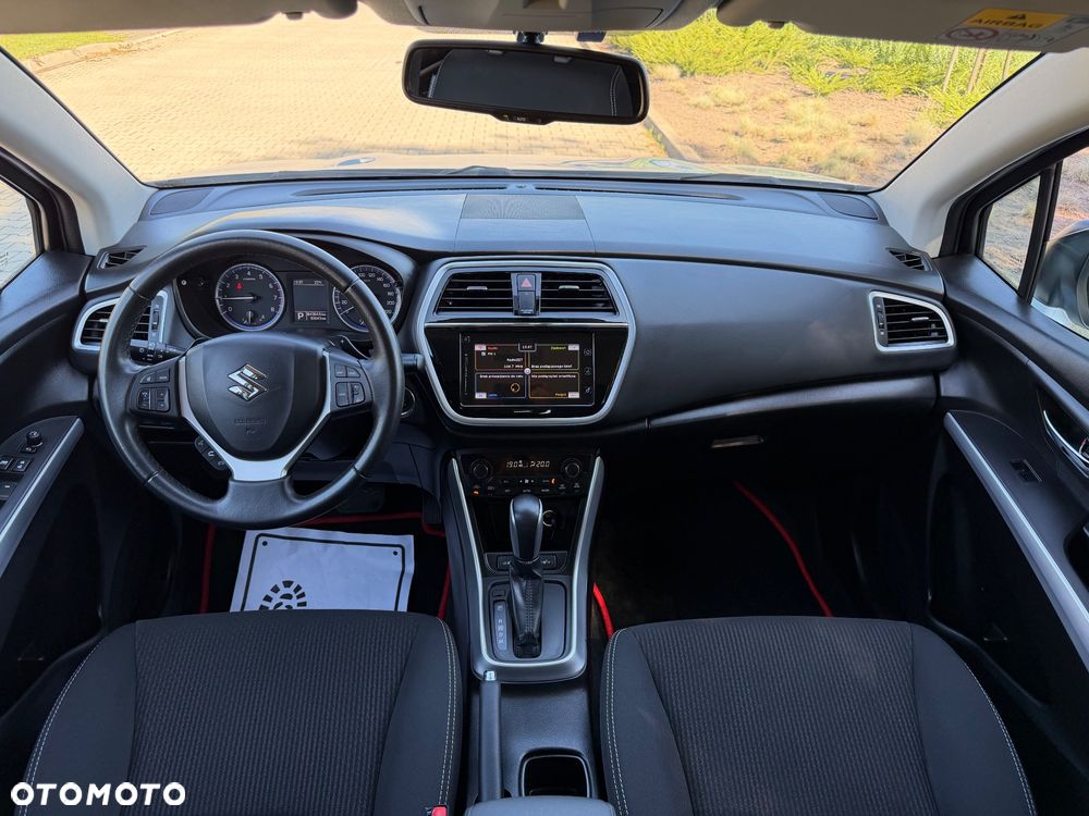 Suzuki SX4 S-Cross 1.0 T Premium - 16