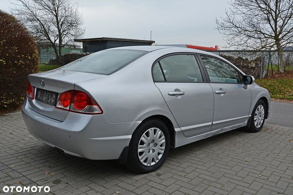 Honda Civic 1.8 Executive - 9