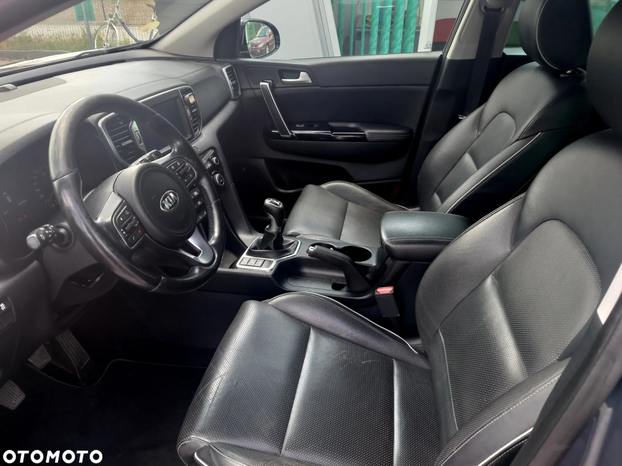 Kia Sportage 1.7 CRDI Business Line M 2WD - 12