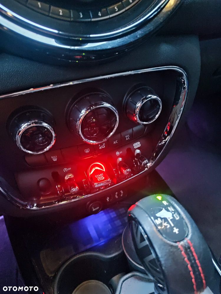 MINI Clubman Cooper SD ALL4 - 13