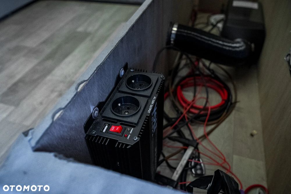 Toyota Hilux 4x4 Extra Cab - 34