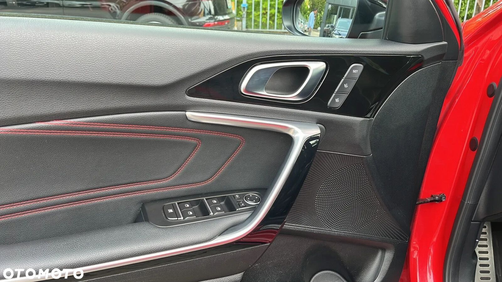Kia Ceed - 13