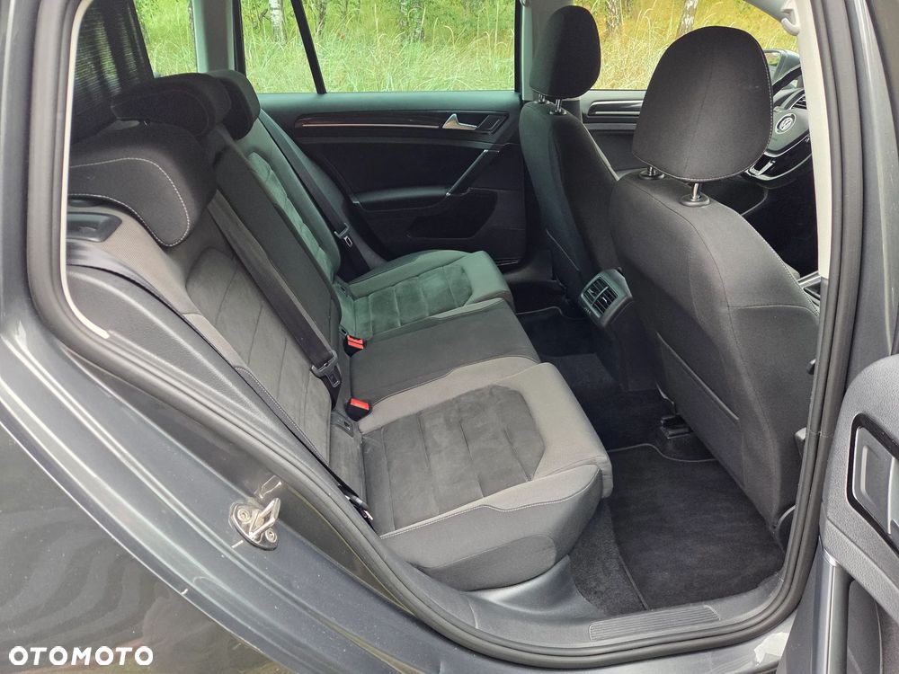 Volkswagen Golf 2.0 TDI SCR Highline - 19