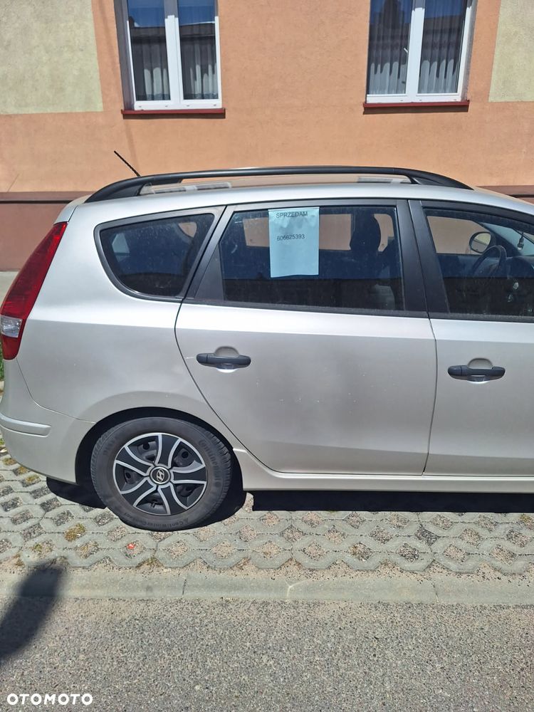 Hyundai i30 1.6 CRDi Classic + EU5 - 4