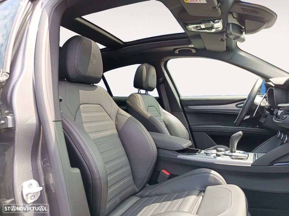 Alfa Romeo Stelvio 2.2 D Veloce Q4 AT8 - 15