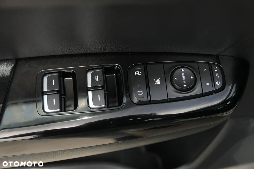 Kia Sportage 2,0 CRDI AWD GT Line - 27