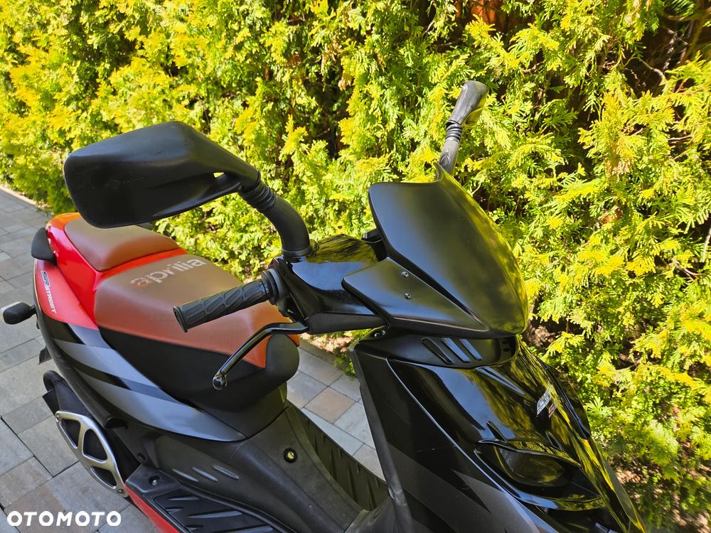 Aprilia SR - 12