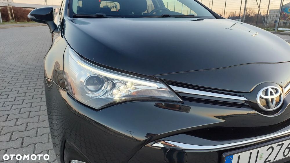 Toyota Avensis 1.8 Premium EU5 MS - 34