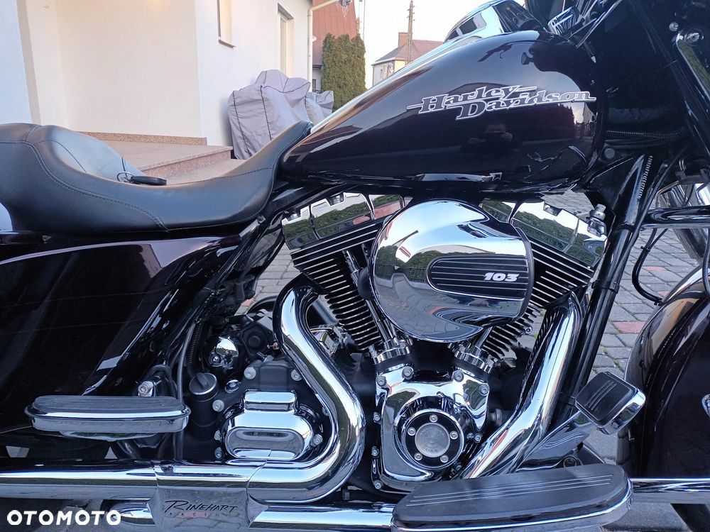 Harley-Davidson Touring Street Glide - 3