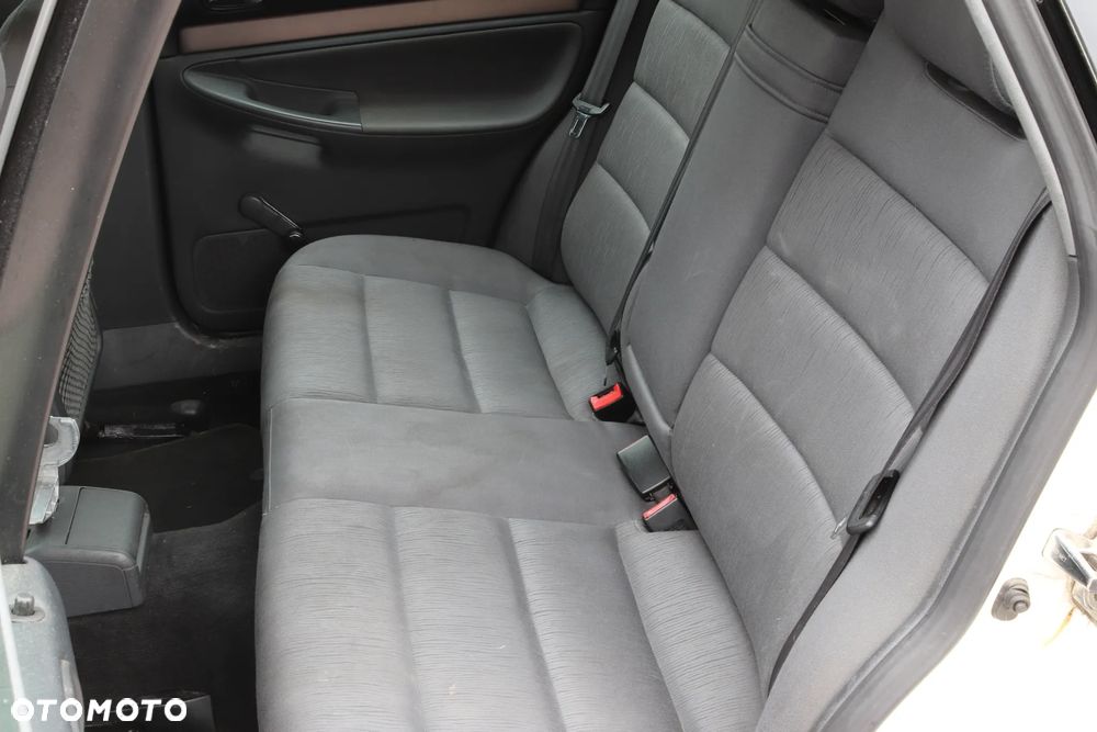 Audi A4 Avant - 10