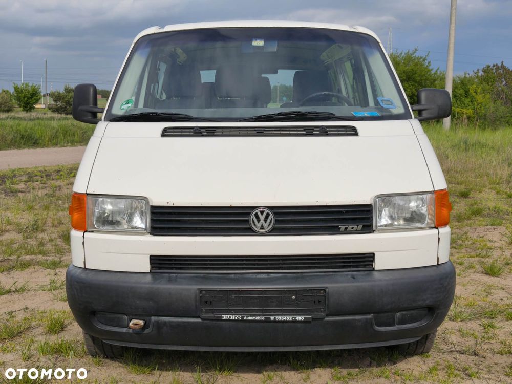Volkswagen Transporter - 2