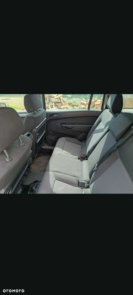 Opel Zafira - 4