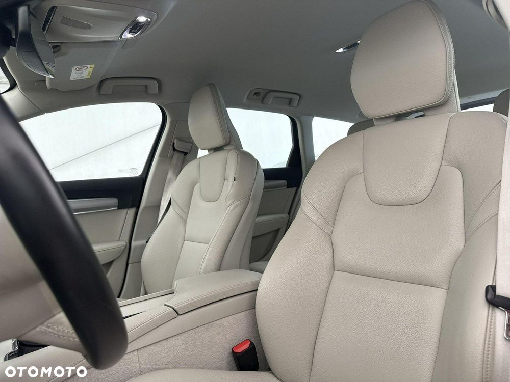 Volvo V90 - 11