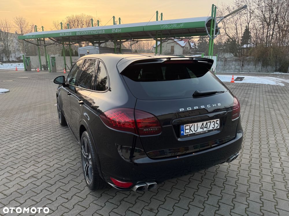 Porsche Cayenne Platinum Edition - 13