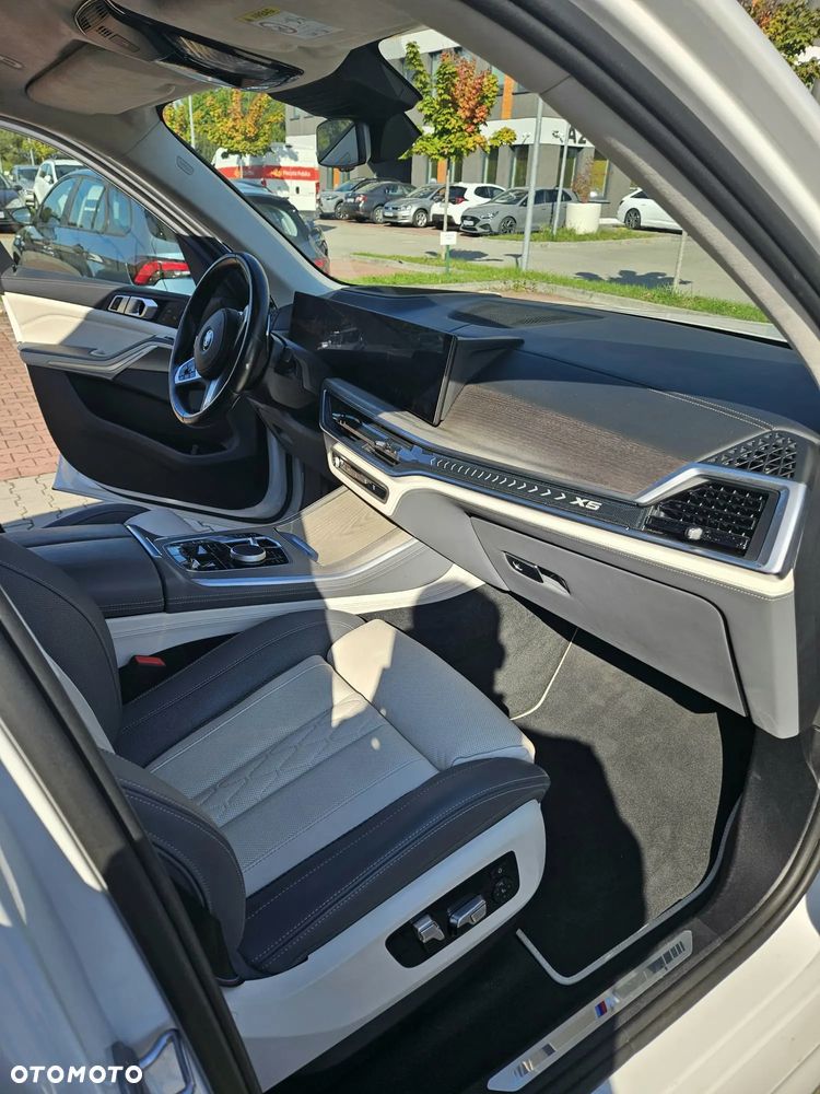 BMW X5 xDrive40i - 8