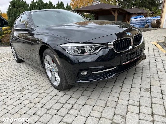 BMW Seria 3 318d Sport Line - 3
