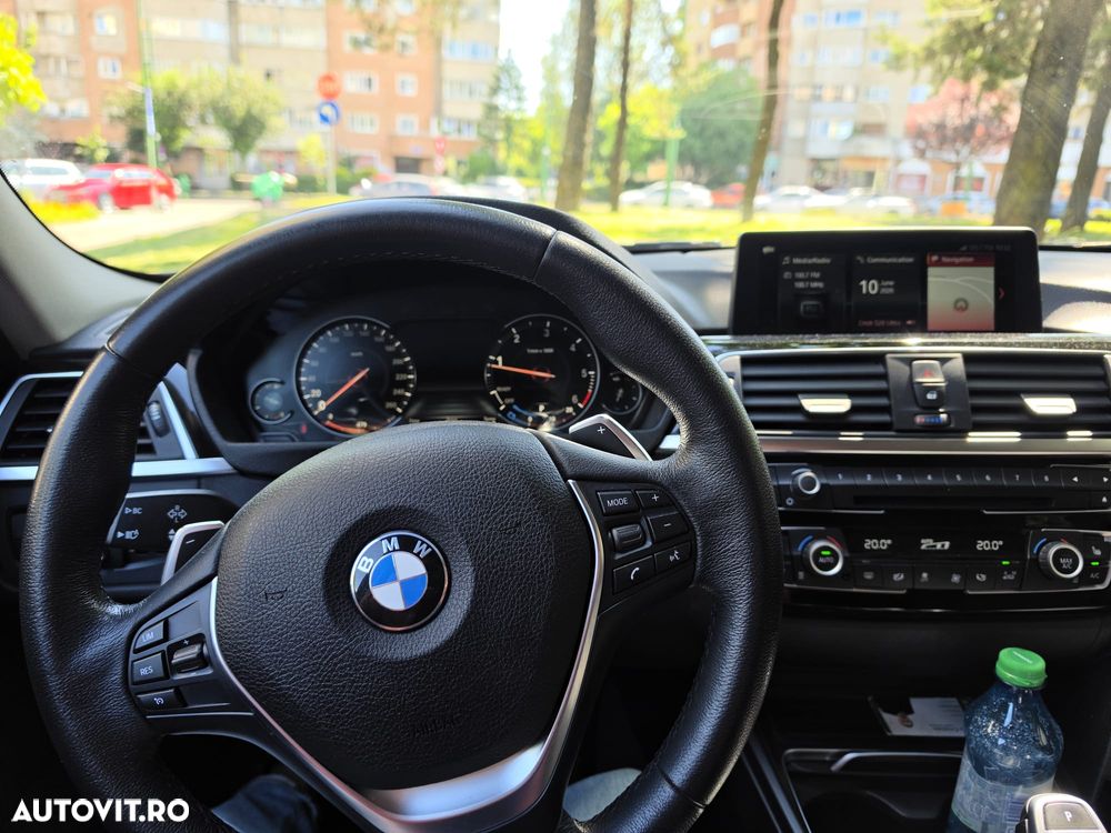 BMW Seria 3 320d xDrive AT Sport Line - 7