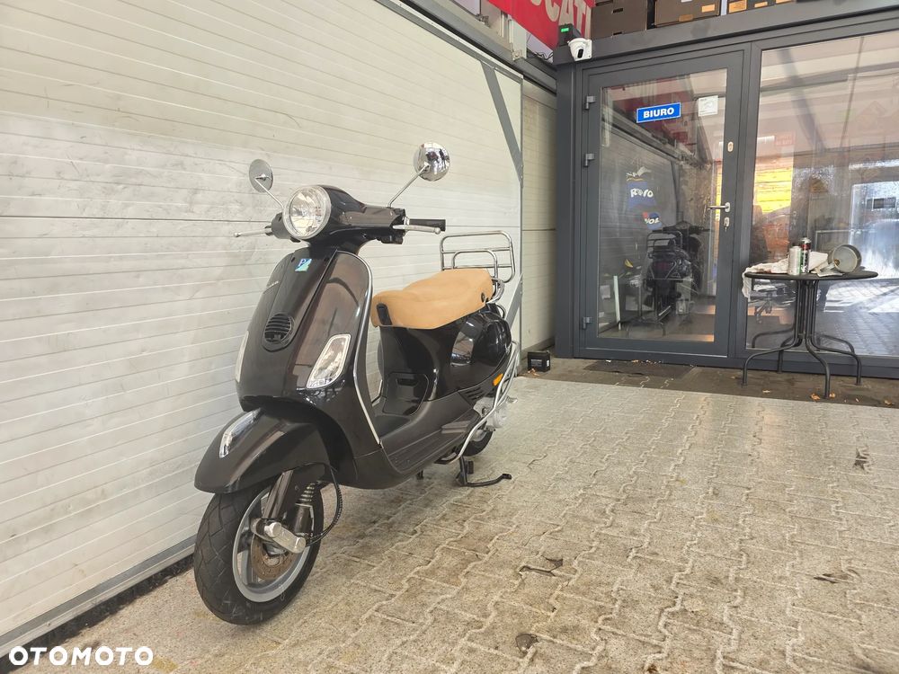 Piaggio Vespa - 3