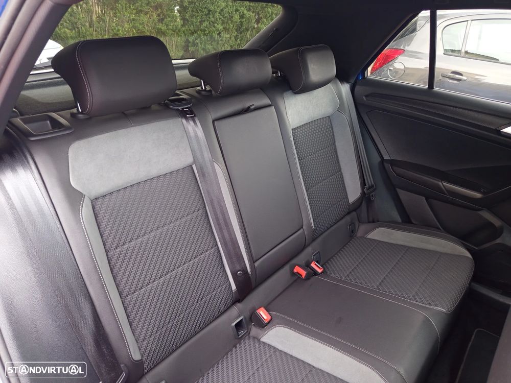 VW T-Roc 2.0 TSI OPF 4MOTION DSG R-Line - 40