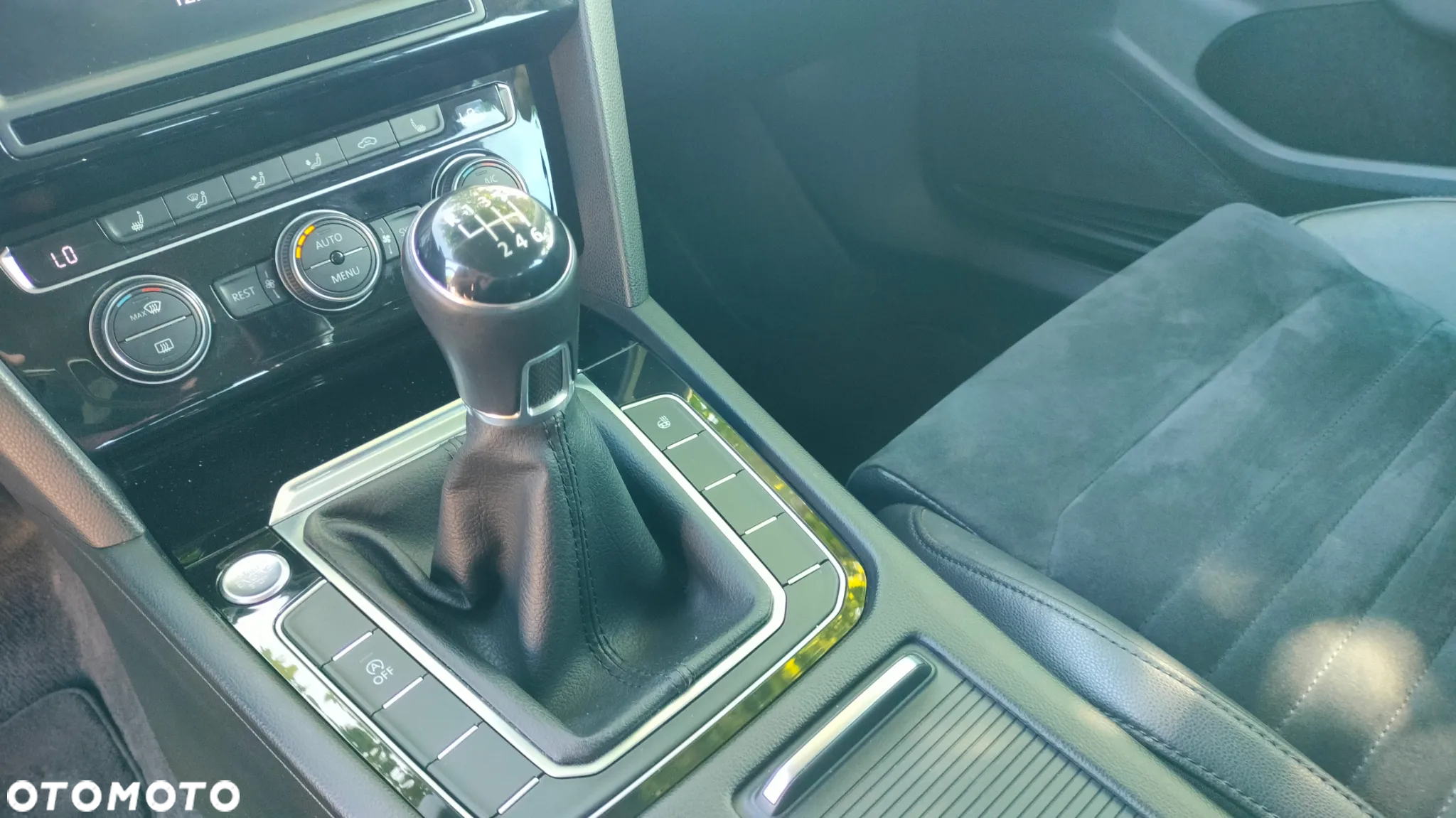 Volkswagen Passat - 20