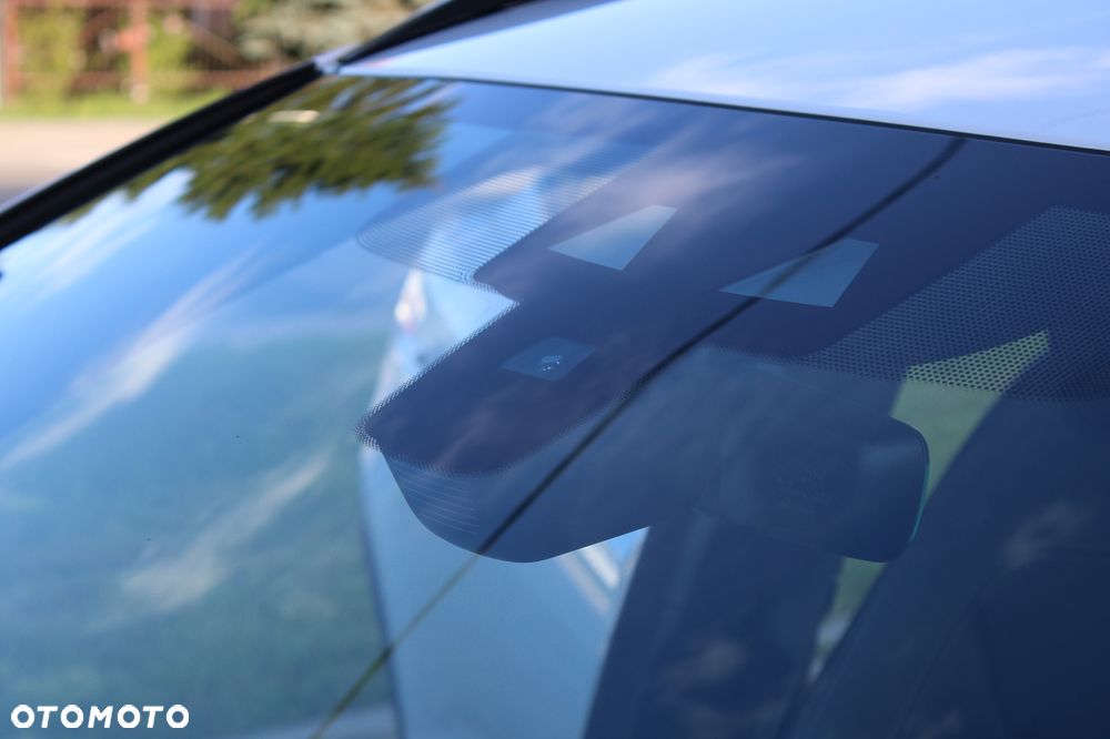 Jaguar E-Pace D240 AWD R-Dynamic SE - 21