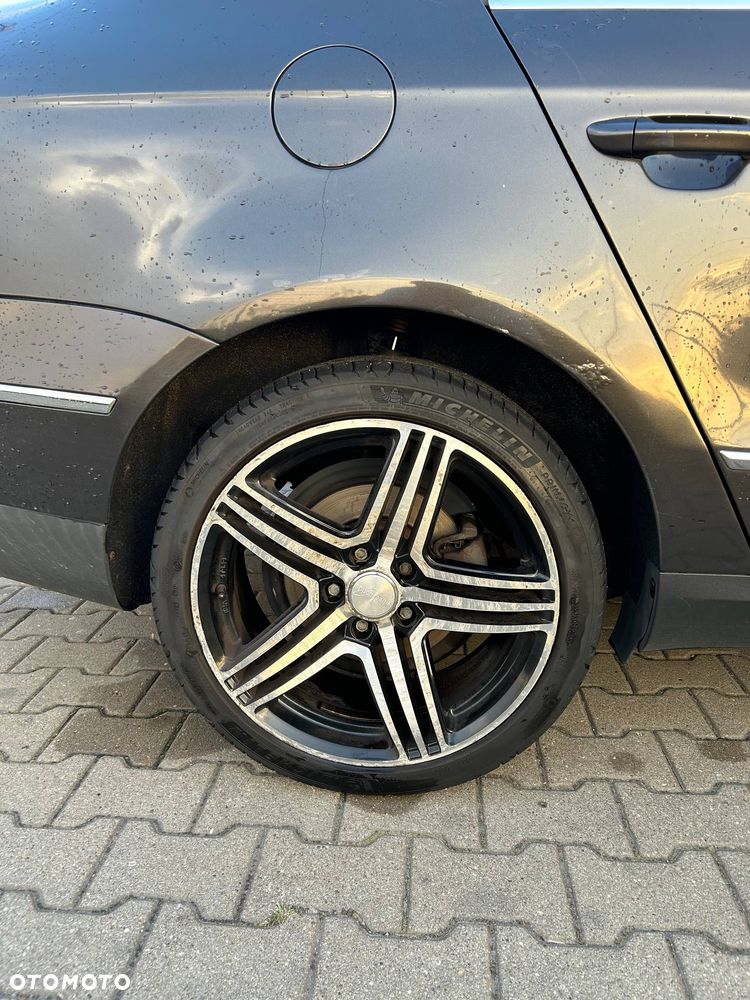 Volkswagen Passat - 2