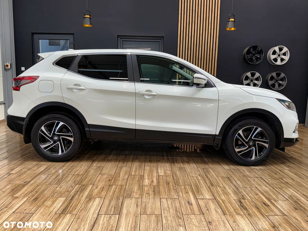 Nissan Qashqai 1.3 DIG-T N-Connecta EU6d - 6