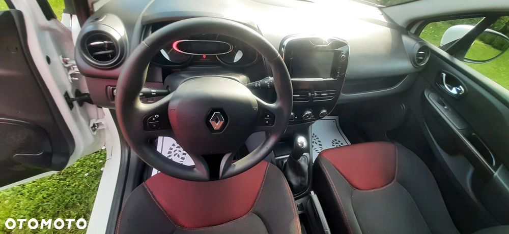 Renault Clio - 6