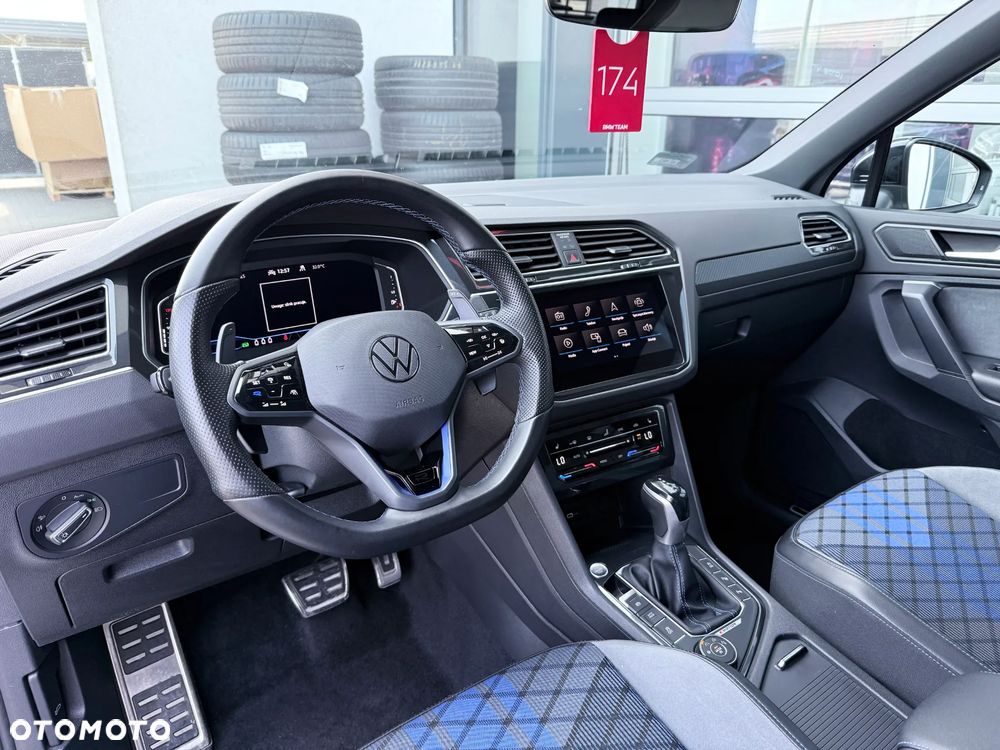 Volkswagen Tiguan - 19