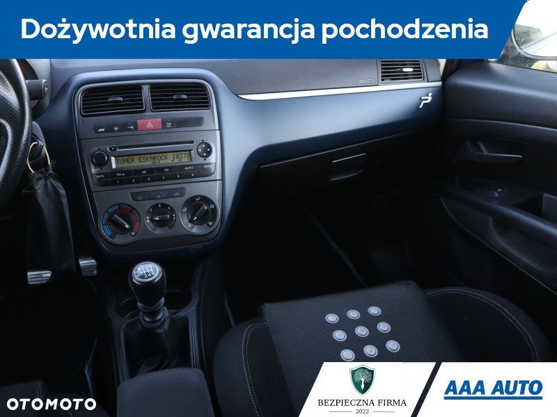 Fiat Grande Punto - 9