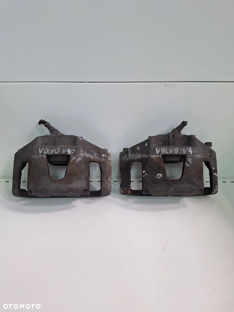 Volvo V40 II przedni zacisk hamulcowy prawy lewy przód  P.P  L.P 976