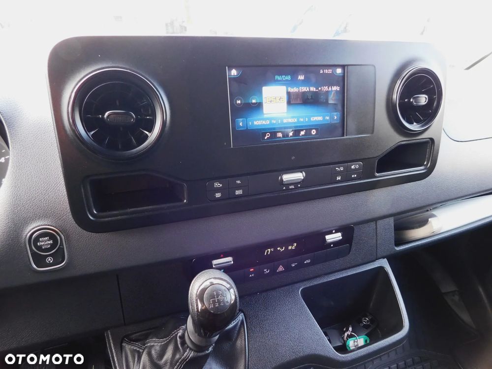 Mercedes-Benz Sprinter - 8