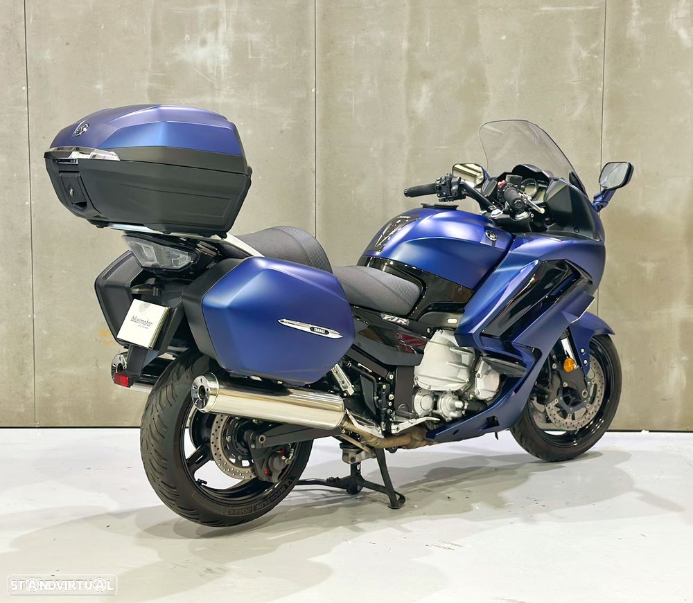 Yamaha FJR 1300 - 10