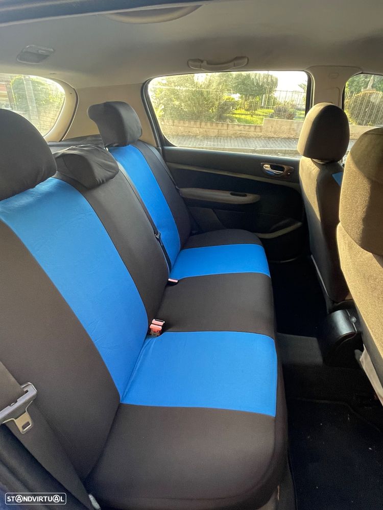 Peugeot 307 1.4 XR - 5