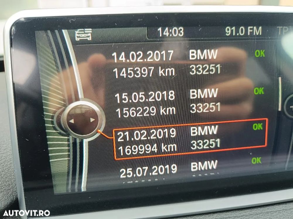 BMW Seria 3 318d GT Sport Line - 31