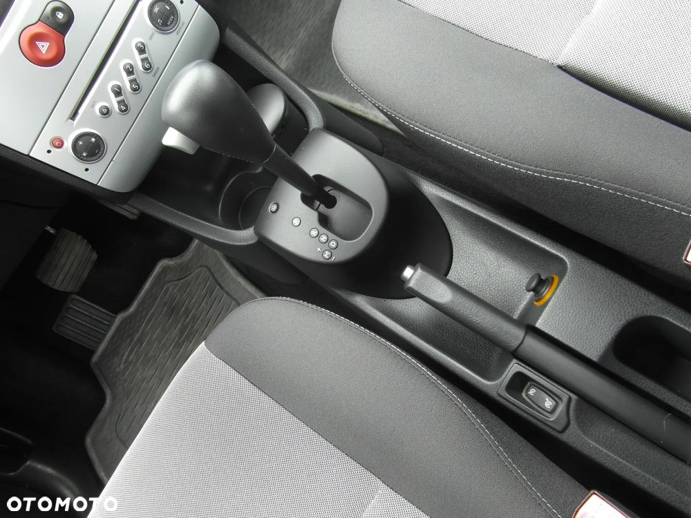 Renault Modus 1.6 16V ESP Dynamique - 26