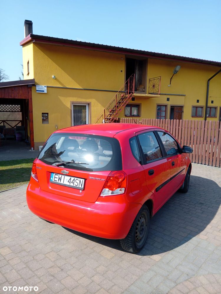Chevrolet Aveo - 5