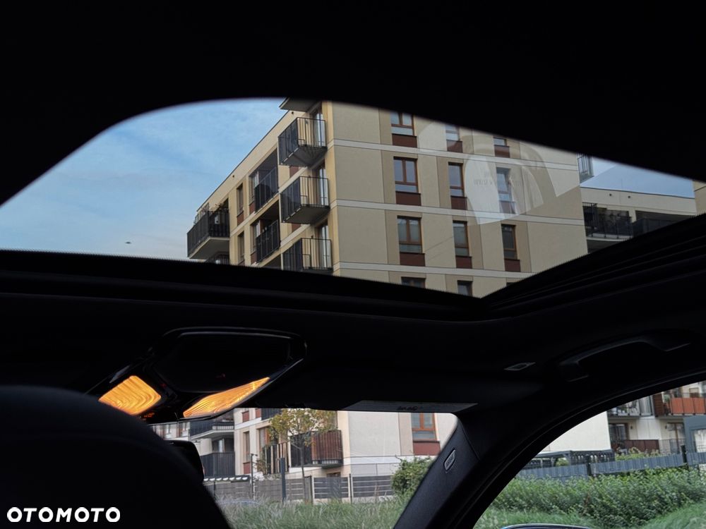 BMW Seria 3 330i xDrive M Sport - 24