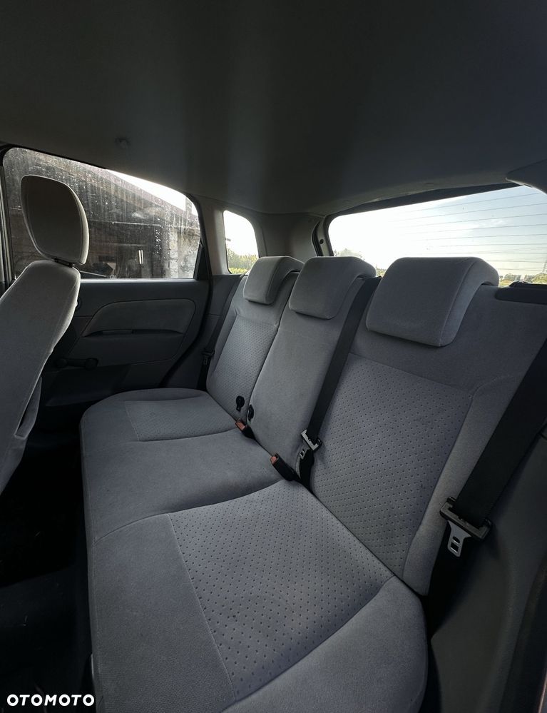 Ford Fiesta 1.6 Trend - 8