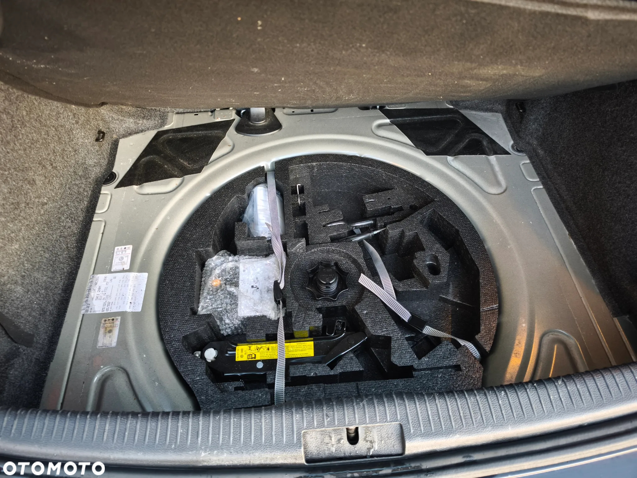 Volkswagen Golf VI 1.6 TDI Trendline - 8