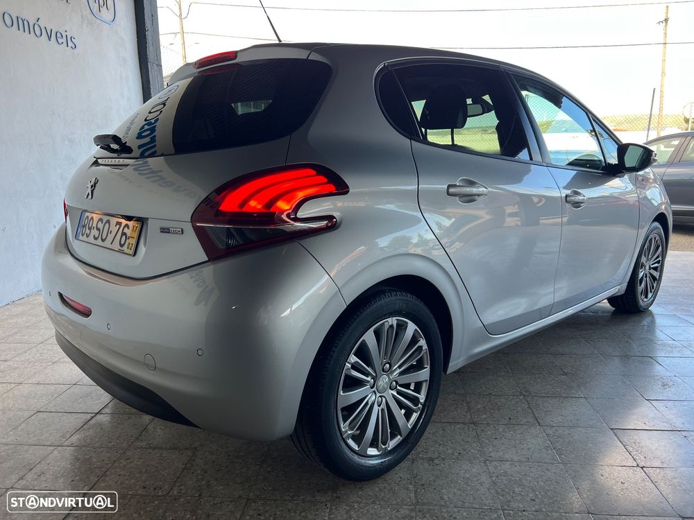 Peugeot 208 1.2 PureTech Active - 5